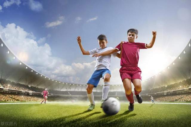 康宁汉姆20+10詹姆斯空砍三双 活塞险胜湖人